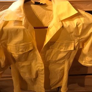 Collar shirt in navy blue linen with pockets